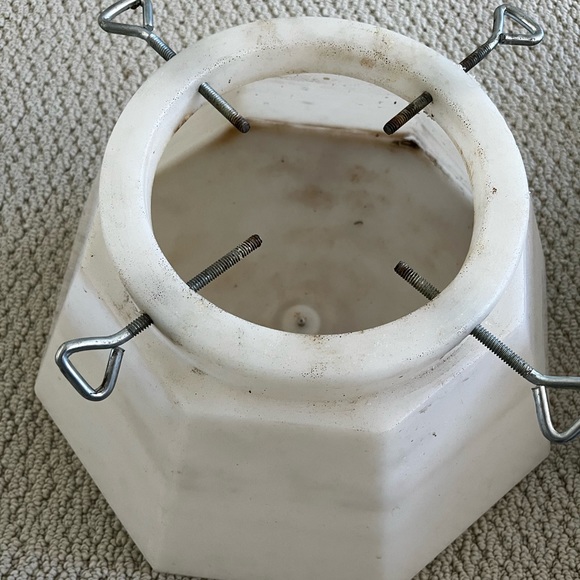 Christmas tree stand - Picture 2 of 2